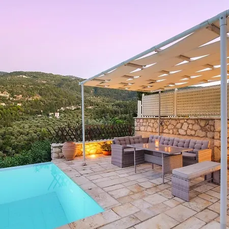 Athina Villa Agios Nikitas